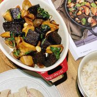 可能是食物和室內的圖像