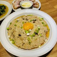 可能是食物和室內的圖像