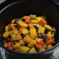 可能是食物和室內的圖像