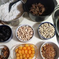 可能是食物和室內的圖像