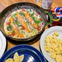 可能是食物和室內的圖像