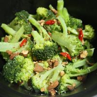 可能是食物和室內的圖像