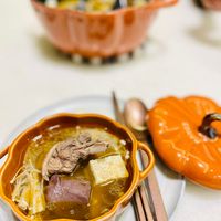 可能是食物和室內的圖像