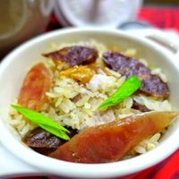可能是食物和室內的圖像