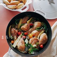 可能是食物和室內的圖像