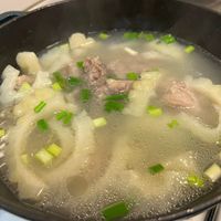 可能是粥和燉小牛膝的圖像