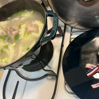 可能是燉小牛膝的圖像