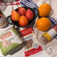 可能是顯示的文字是「 Beache ROAD 형양 ORGANIC SUGAR AR TaP RAW Auatralion Oegonie kg MASTER OSPICES STICKS 40g NAMON REMALABLE BNG NG はる はちみつ を運い十さり神 東 ご好換 450 245g 謝 Quatiti Quality Trusted /Trusted Value staub sta Sta aub 」的圖像