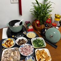 可能是火鍋、豆腐、起司火鍋和文字的圖像