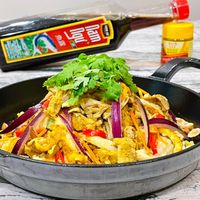 可能是炒麵和豆腐的圖像