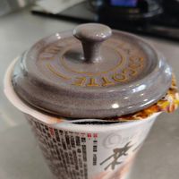 可能是泡茶器、舒芙蕾和火鍋的圖像