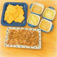 可能是炒麵、義大利麵、肉排和顯示的文字是「 CUAtER ক STAUR STAUB STAUB STAUB รงหษ 」的圖像