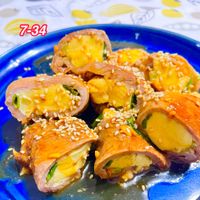 可能是壽司和文字的圖像