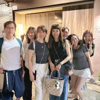 可能是 4 個人的圖像