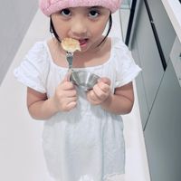 可能是 1 人和嬰兒的圖像