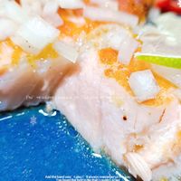 可能是煙燻鮭魚和生魚片的圖像