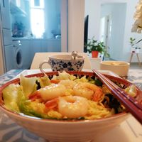 可能是炒麵、麵和拉麵的圖像