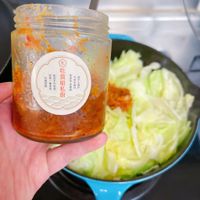 可能是顯示的文字是「手 私 吃 貨 A 姐 私 廚 & 香 味」的圖像