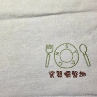 可能是蕾絲和文字的圖像