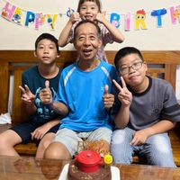 可能是 4 個人的圖像