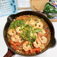 可能是西班牙大鍋飯和炒飯的圖像