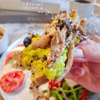 可能是鯷魚和文字的圖像