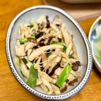 可能是香菇和文字的圖像