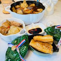 可能是豆腐、火鍋和粥的圖像