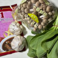 可能是香菇、豆腐、龍眼和文字的圖像