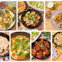 可能是炒麵、西班牙大鍋飯、炒飯、拉麵、豆腐和文字的圖像