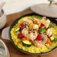 可能是北非小米飯和西班牙大鍋飯的圖像