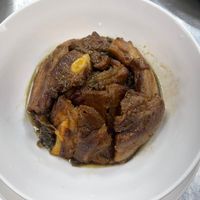 可能是燉小牛膝的圖像