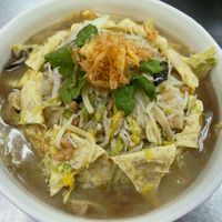 可能是拉麵、麵和粥的圖像