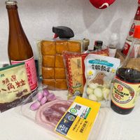 可能是豆腐、炒麵和文字的圖像
