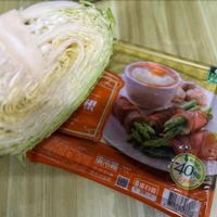 可能是炒麵和文字的圖像
