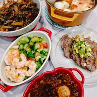 可能是火鍋、豆腐和拉麵的圖像