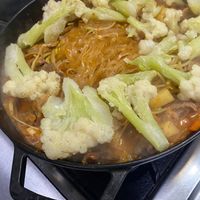 可能是拉麵、火鍋和麵的圖像