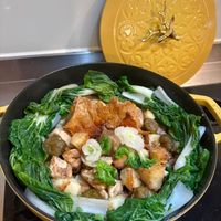 可能是綠葉甘藍和豆腐的圖像