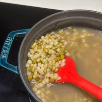 可能是豆煮玉米的圖像