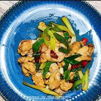 可能是炒麵和豆腐的圖像