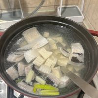 可能是拉麵、粥和豆腐的圖像