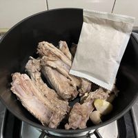 可能是燉小牛膝的圖像