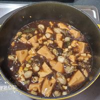 可能是豆腐和香菇的圖像