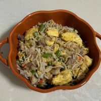 可能是印度香料飯和炒飯的圖像