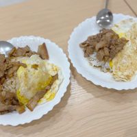 可能是水波蛋和蛋黃的圖像