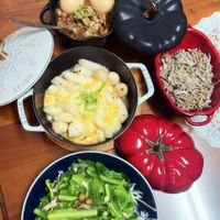 可能是火鍋、義大利麵和豆腐的圖像