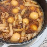 可能是香菇、拉麵和水波蛋的圖像