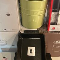 可能是鬆餅機、泡茶器和文字的圖像
