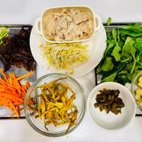 可能是食物和室內的圖像