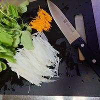 可能是食物和刀的圖像